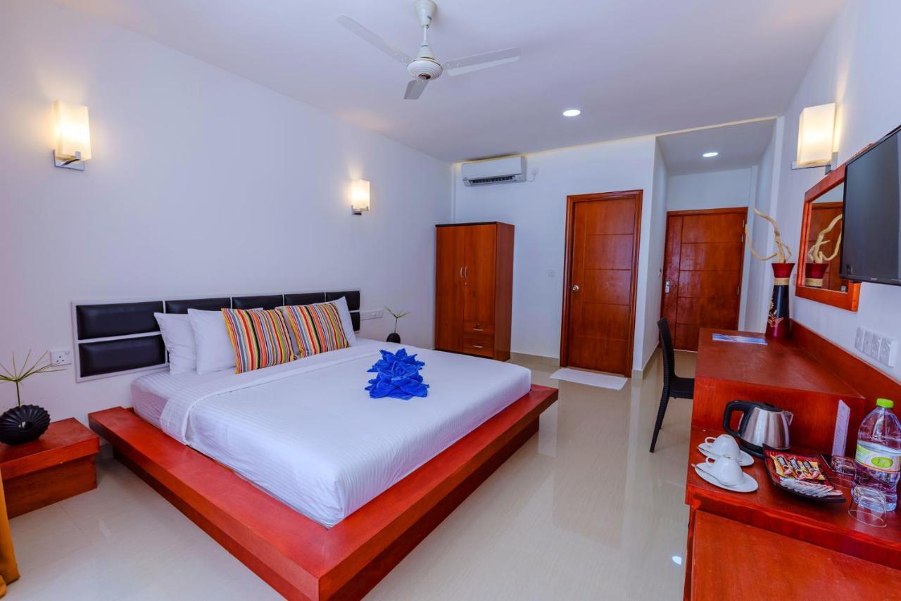 Athiri Beach Maldives Дігура Екстер'єр фото